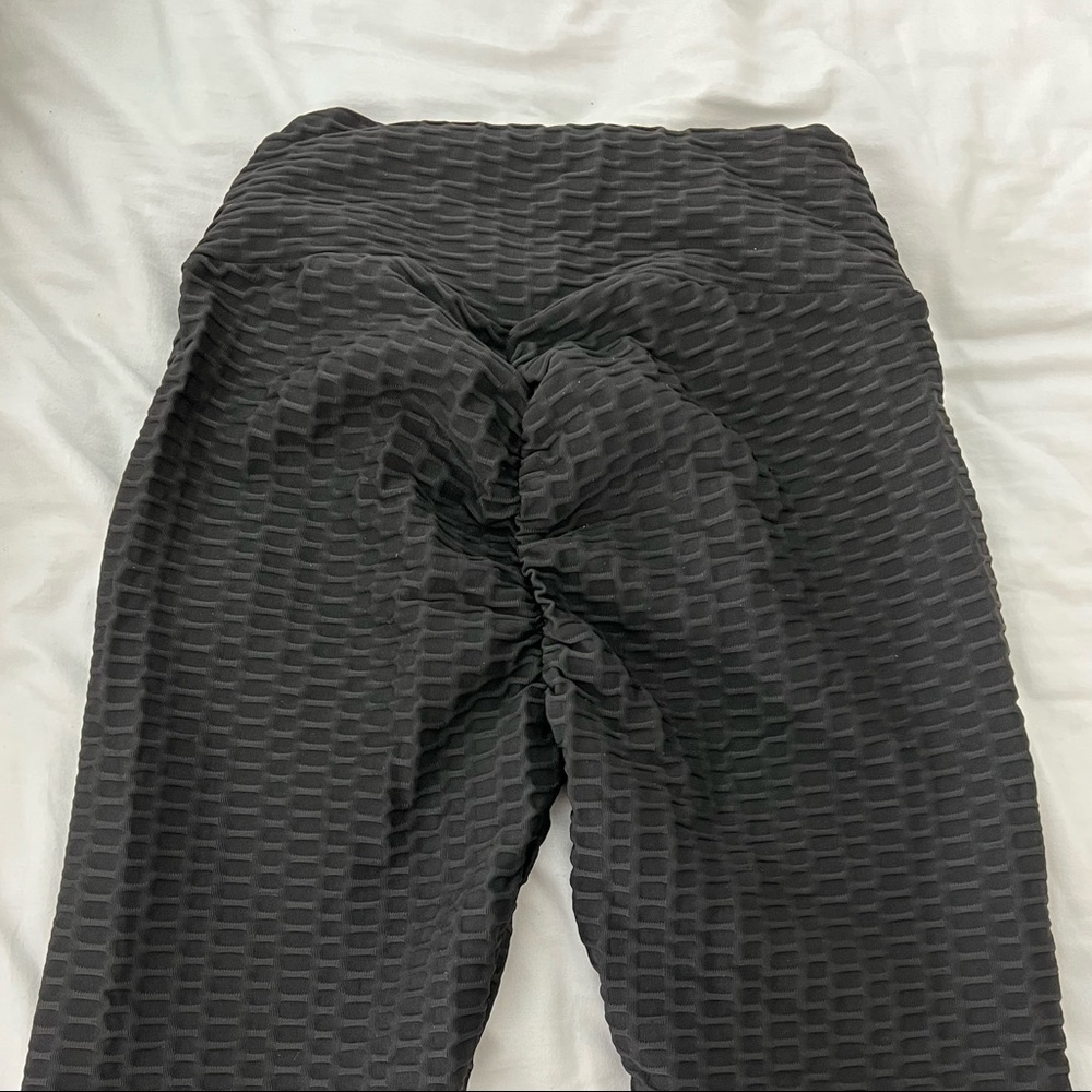 Scrunch Butt Viral leggings